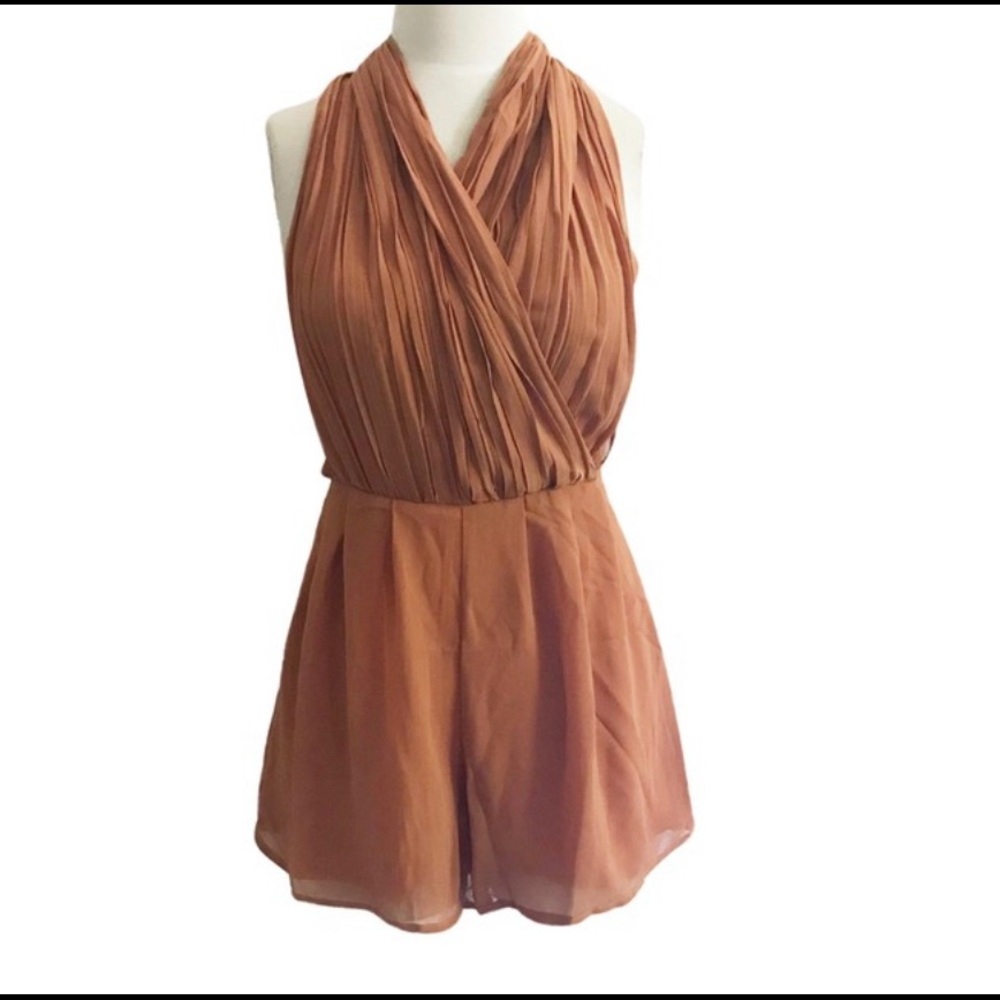 630 NWOT Latiste Burnt Orange Pleated Halter Romper. SzS